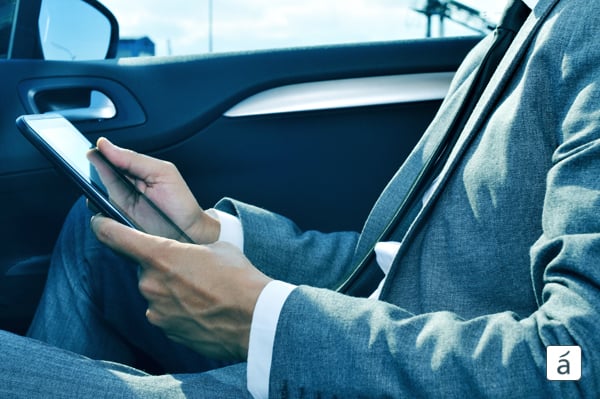 CRM movil para hacer reportes comerciales desde cualquier sitio