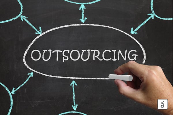Outsourcing comercial ventajas y desventajas